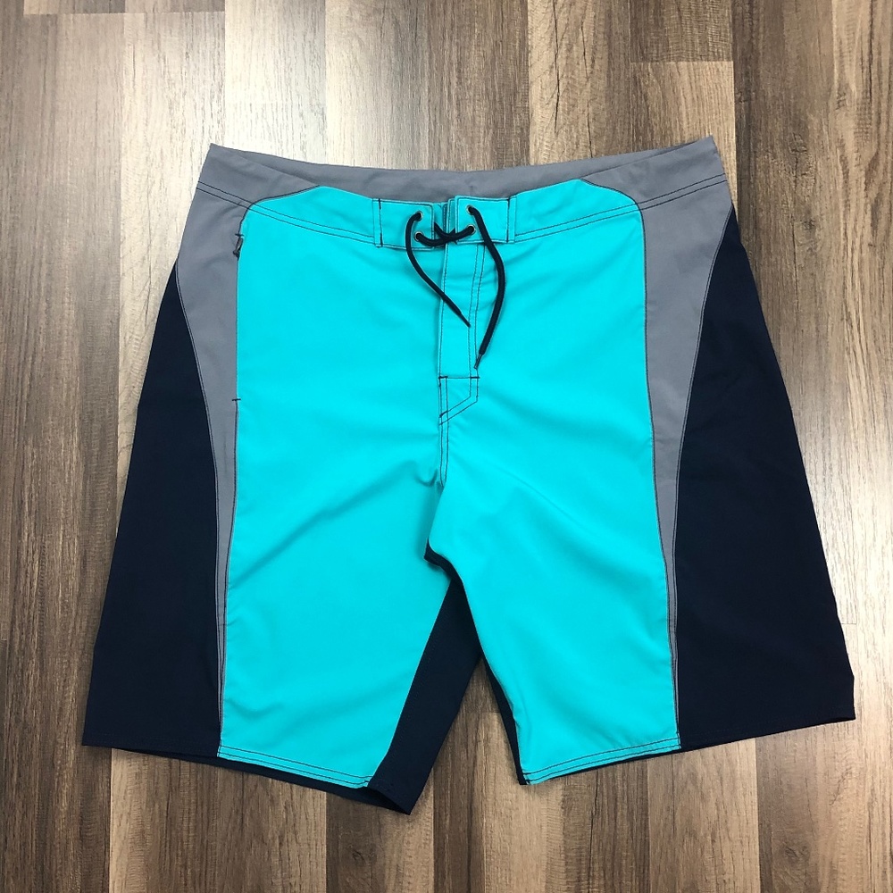 Roundtree & Yorke Mens Color Block Swim Trunks